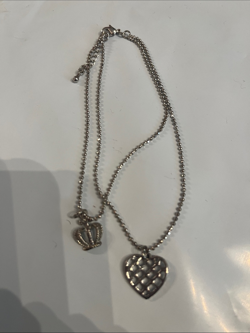 JUICEY ANKLE BRACELET Silver Heart and Crown Pendant Layered
